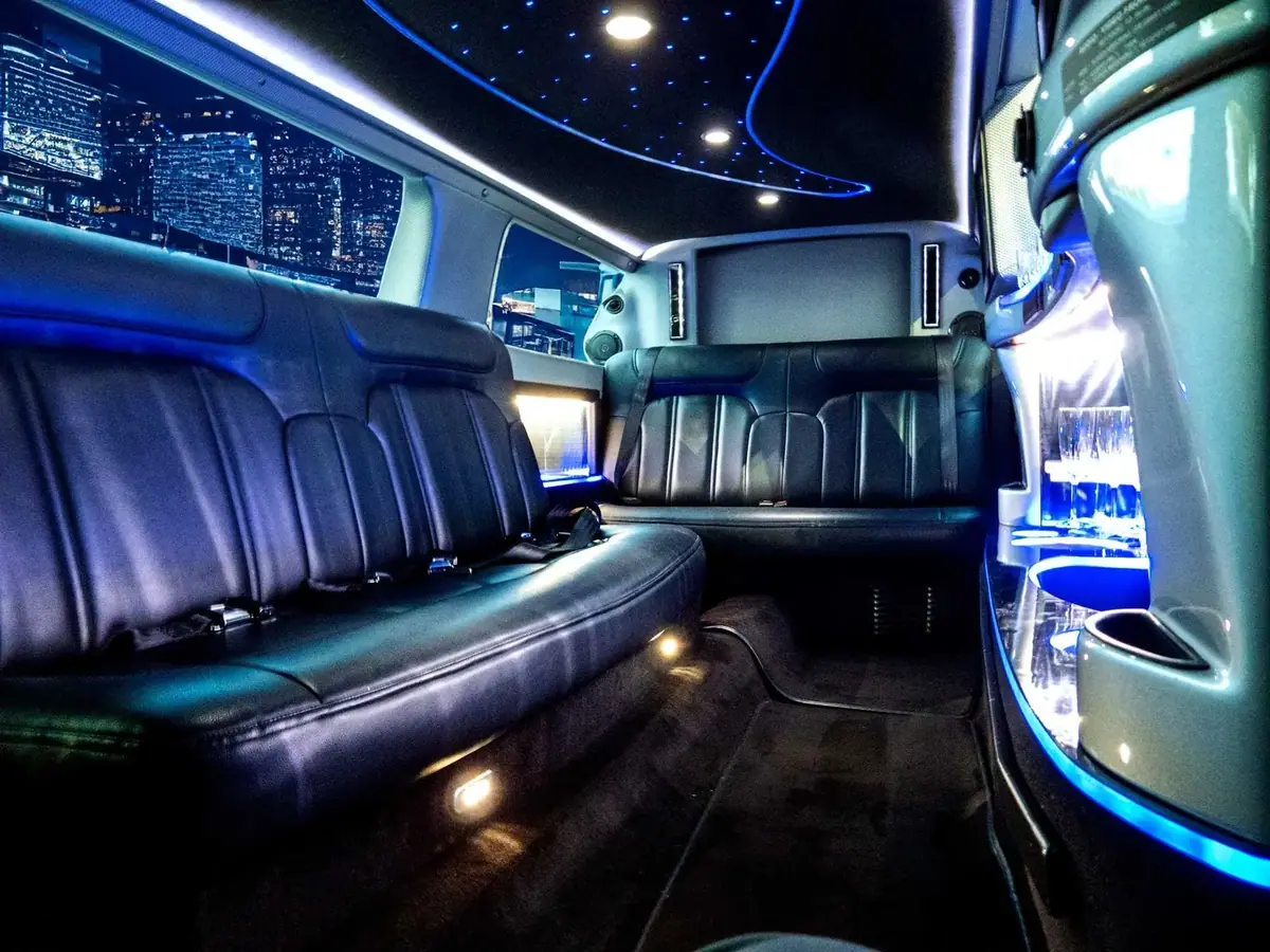 The Benefits of Hiring a Limo for College Tours in New England
