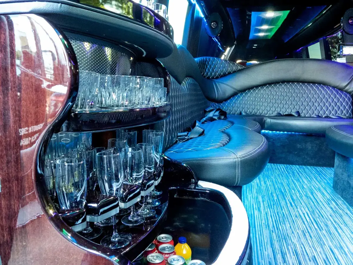 Top 5 Reasons to Choose Absolute Transportation for Airport Transfers